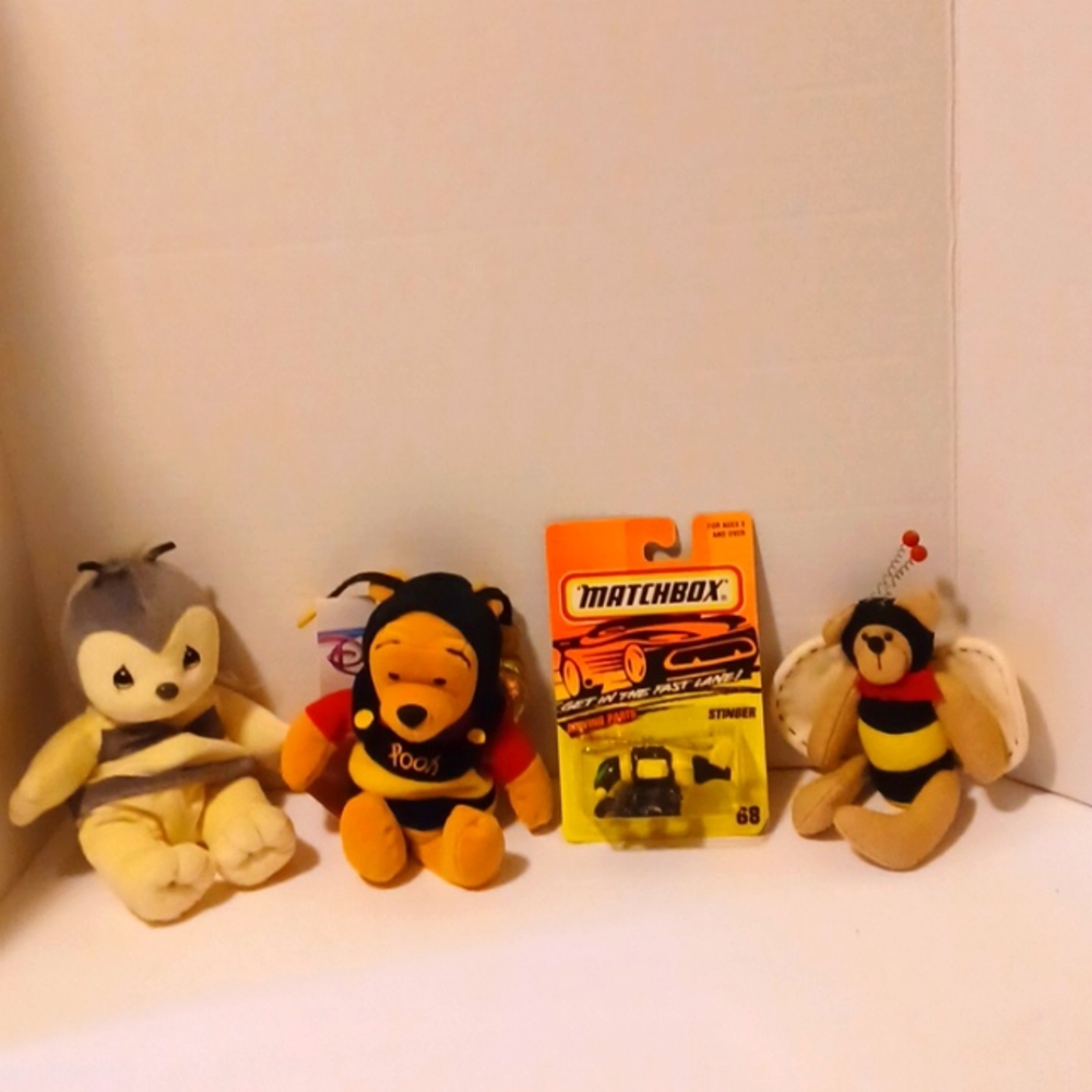 NEVER USED 4 BEE 🐝S PRECIOUS MOMENTS, POOH, MATCHBOX & TENDER HEART ❤️